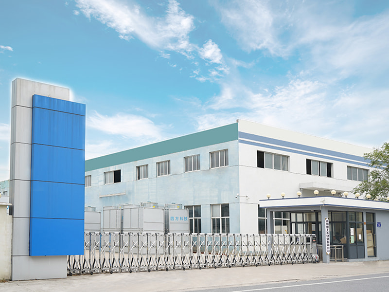 Exteriorul fabricii2